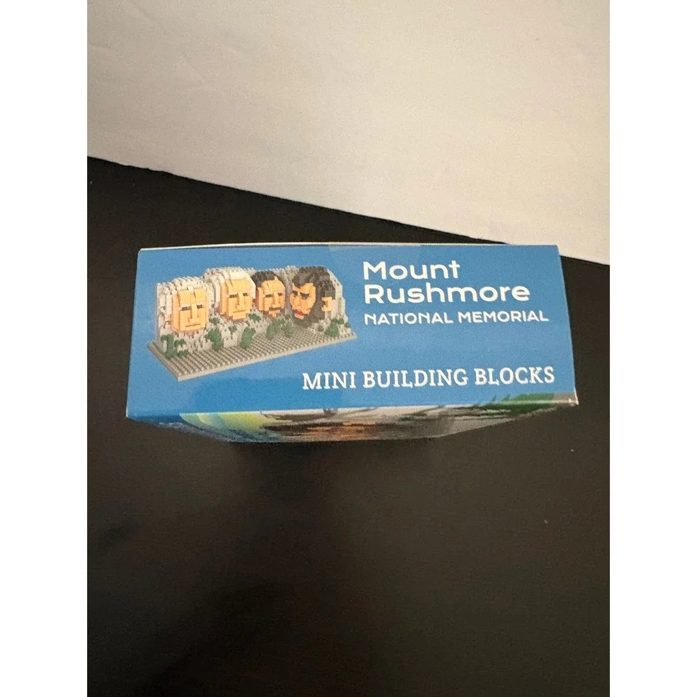 Impact Photographics Mount Rushmore Mini Building Blocks 691pc Micro Set New
